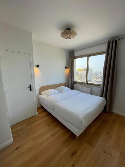 Penthouse / 2 Bedrooms In City Center Of Angers Bagian luar foto