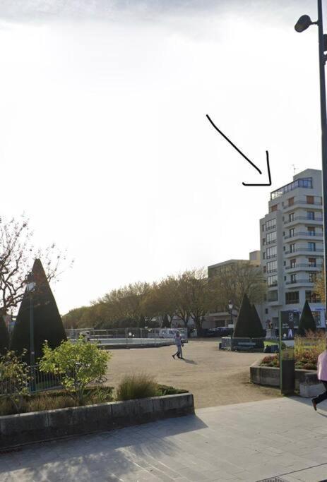 Penthouse / 2 Bedrooms In City Center Of Angers Bagian luar foto